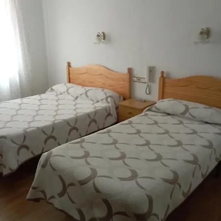 In - Pension Oria Asturias Gæstehus Luarca